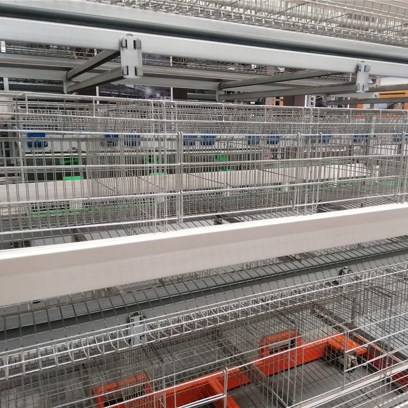 層の養鶏場装置Uは卵の農場を置くためのフレーム3層電池の鶏のおりシステムを形づける
